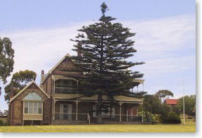 Boston House Motel - Broome Tourism 0
