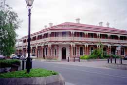 Jens Town Hall Hotel - Broome Tourism 0