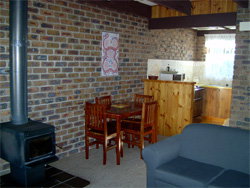Warrawee Holiday Units - Broome Tourism 0