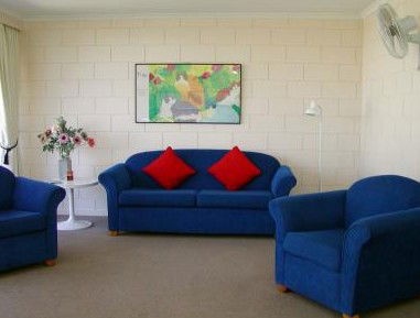 Penguin Mews - Broome Tourism 1