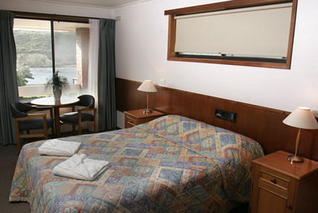 Southern Ocean Motor Inn Port Campbell - Broome Tourism 1