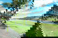 Clan Lakeside Lodge - Broome Tourism 3