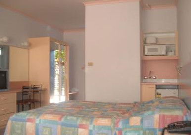 Golden Sands Motor Inn - Broome Tourism 3