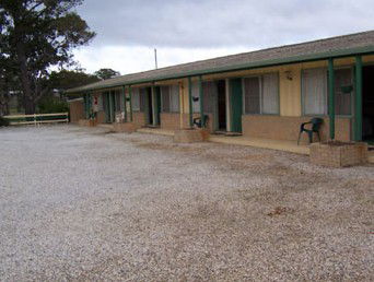 Governors Hill Motel - Broome Tourism 1