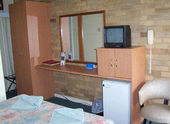 Governors Hill Motel - Broome Tourism 2