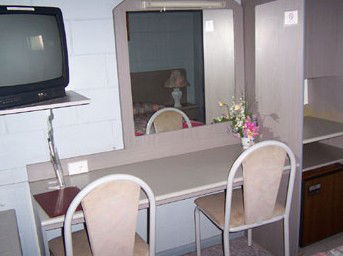 Governors Hill Motel - Broome Tourism 3