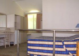 Newcastle Links Motel - Broome Tourism 1