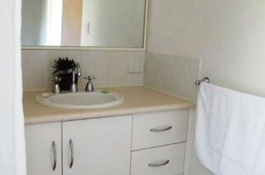 Clarks Beach Apartment - Broome Tourism 2