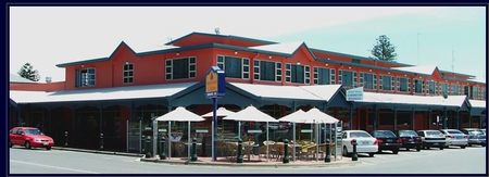 Hotel Victor - Broome Tourism 1