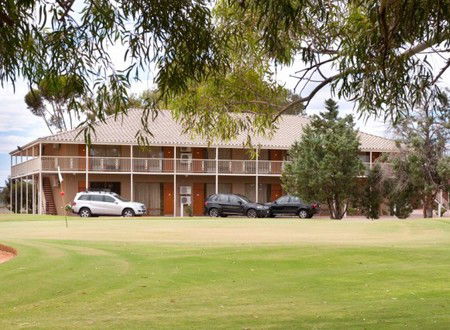 Standpipe Golf Motor Inn - Broome Tourism 2