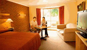 Goldsmith Motel/ Bed And Breakfast - Broome Tourism 1
