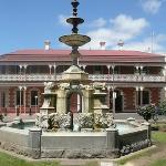 Jens Town Hall Hotel - Broome Tourism 2