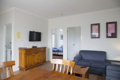 Sundowner Cabin And Tourist Park - Broome Tourism 11