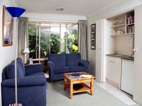 Bellevue Bed & Breakfast - Broome Tourism 0