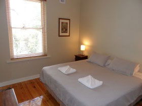 Warwick Apartment - Broome Tourism 0