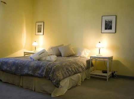 Lavender Blue Country Apartments - Broome Tourism 4