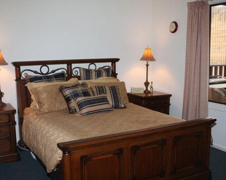 River Shack Rentals - The River Classic - Broome Tourism 3