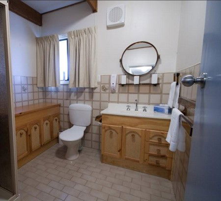 River Shack Rentals - The River Classic - Broome Tourism 4