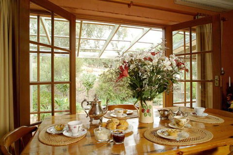 Amanda's Cottage 1899 - Broome Tourism 3