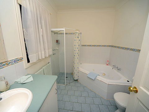 St Helens - Fettlers Cottage - Broome Tourism 0