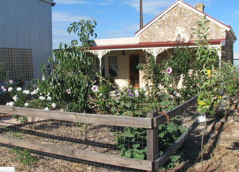 Redwing Shearer's Quarters - Broome Tourism 6