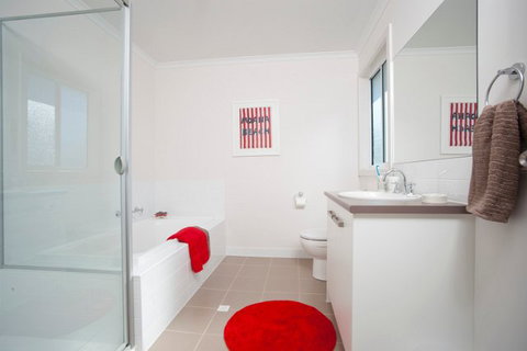 Coast & Vines @ Moana Beach - Broome Tourism 7