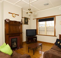 Semaphore Beach House - Broome Tourism