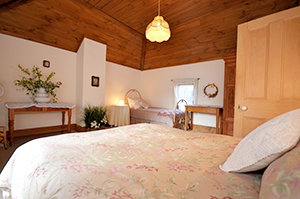 Adelaide Hills Retreats - Broome Tourism 4