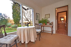 Adelaide Hills Retreats - Broome Tourism 5