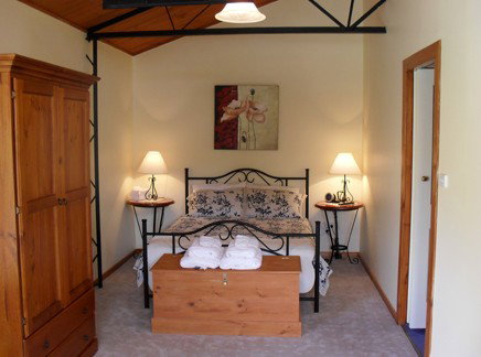 The Old Oak Bed And Breakfast - The Shearing Quarters - Broome Tourism 1