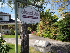 Silwood Park Holiday Unit - Broome Tourism 0