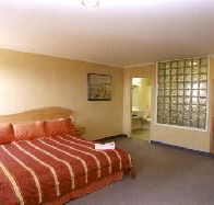Lighthouse Hotel - Broome Tourism