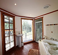 Love Grove Guest House - Broome Tourism