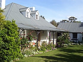Orford's Sanda House B&B - Broome Tourism 0