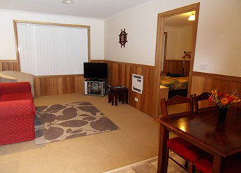 Driftwood Strahan Villas - Broome Tourism 2