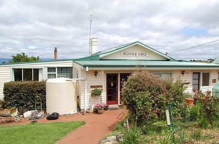 Deloraine Highview Lodge Backpackers - Broome Tourism 1