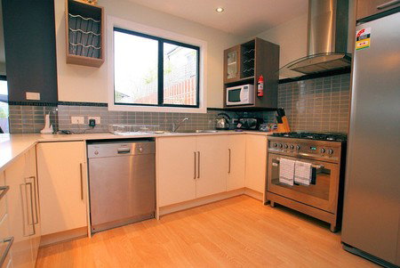 Oakley Place Townhouse - Tasmanian Short Stays - Broome Tourism 3