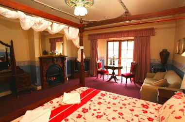 Hatchers Richmond Manor - Broome Tourism 3