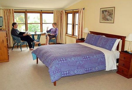 Mole Creek Lodge - Broome Tourism 1