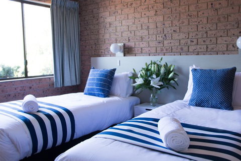 Mollymook Seascape Motel - Broome Tourism 2