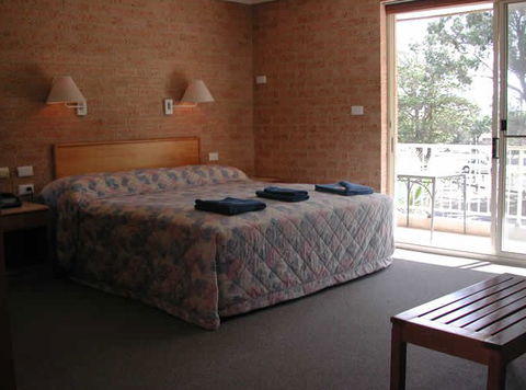 Huskisson Bayside Resort - Broome Tourism 3