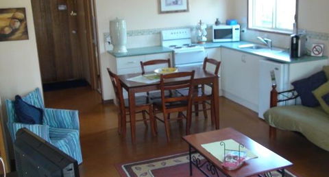 Avoca Cottages - Broome Tourism 2