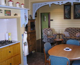 Ivy Cottage - Broome Tourism 2