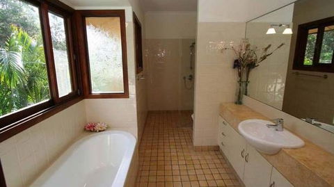 Abbies Beach House - Broome Tourism 0
