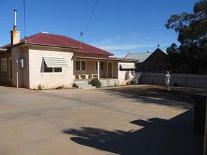 Townhouse Five - Broome Tourism 1