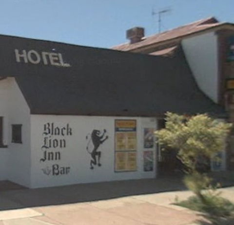 Black Lion Inn Hotel - Broome Tourism 0