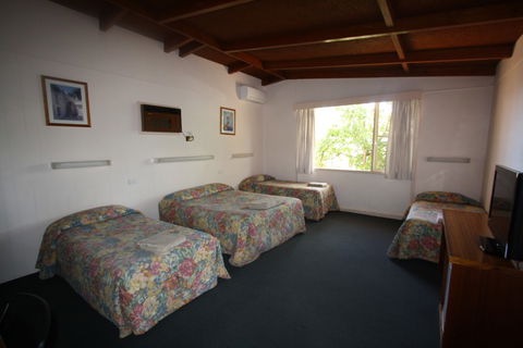 Copper City Motel - Broome Tourism 4