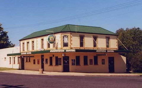 Coffeys Hotel - Broome Tourism 0