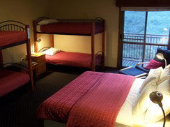 Guthega Alpine Inn - Broome Tourism 3