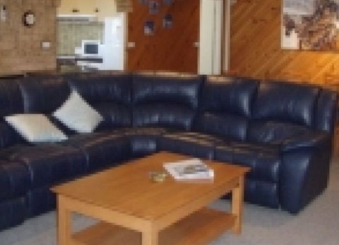 Aviemore 4 - Broome Tourism 2